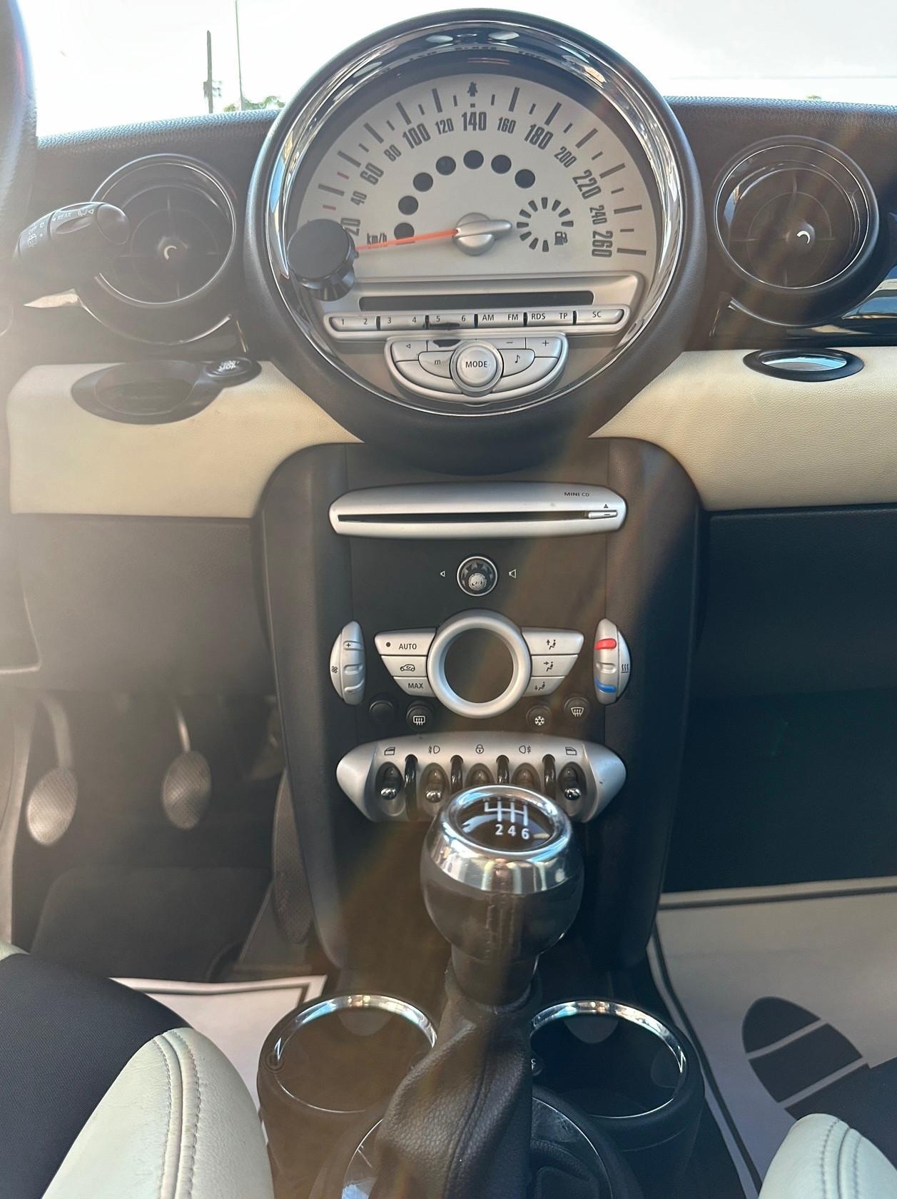 Mini 1.6 16V One D