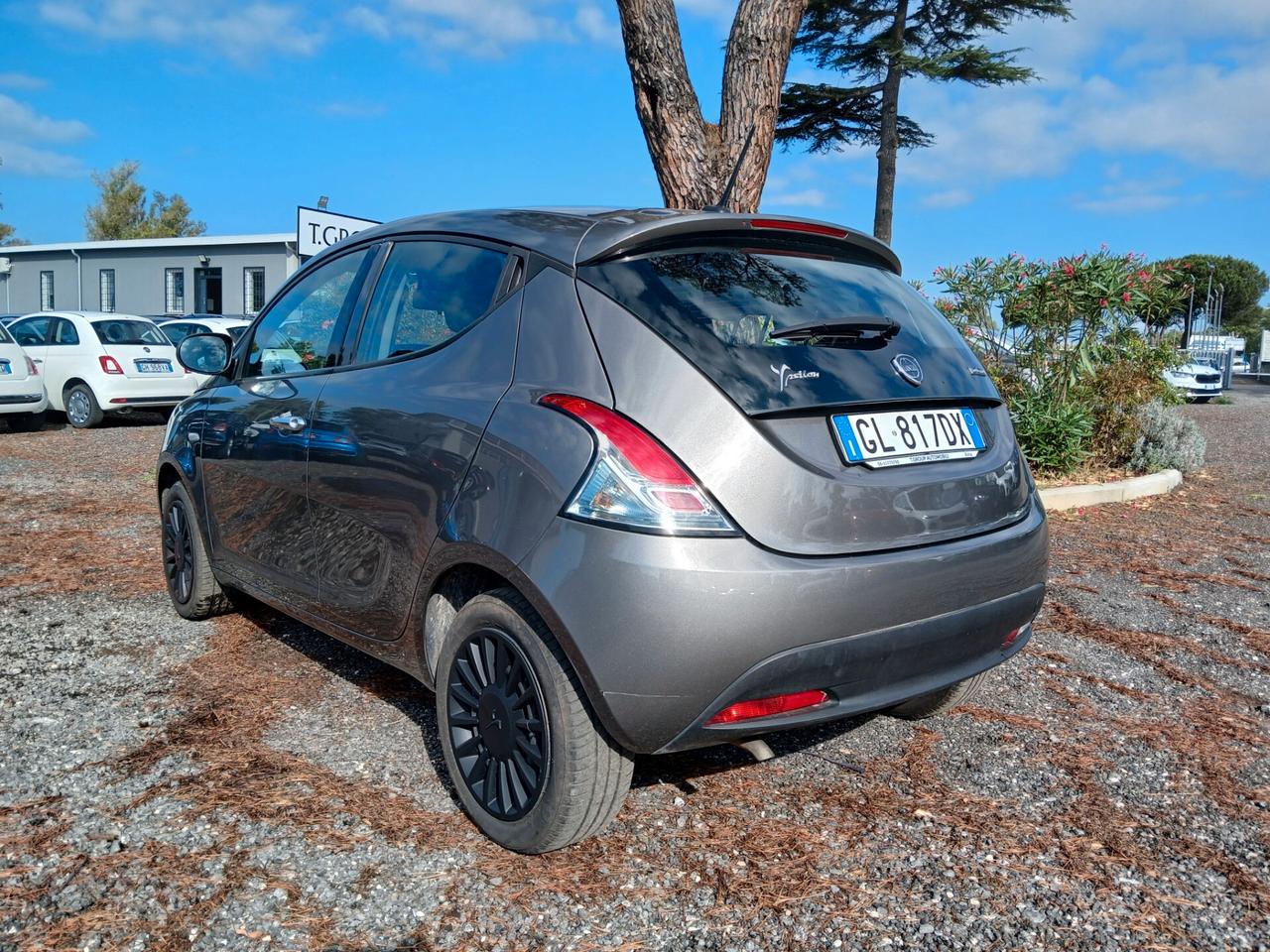 Lancia Ypsilon 1.0 FireFly 5p S&S Hybryd Gold