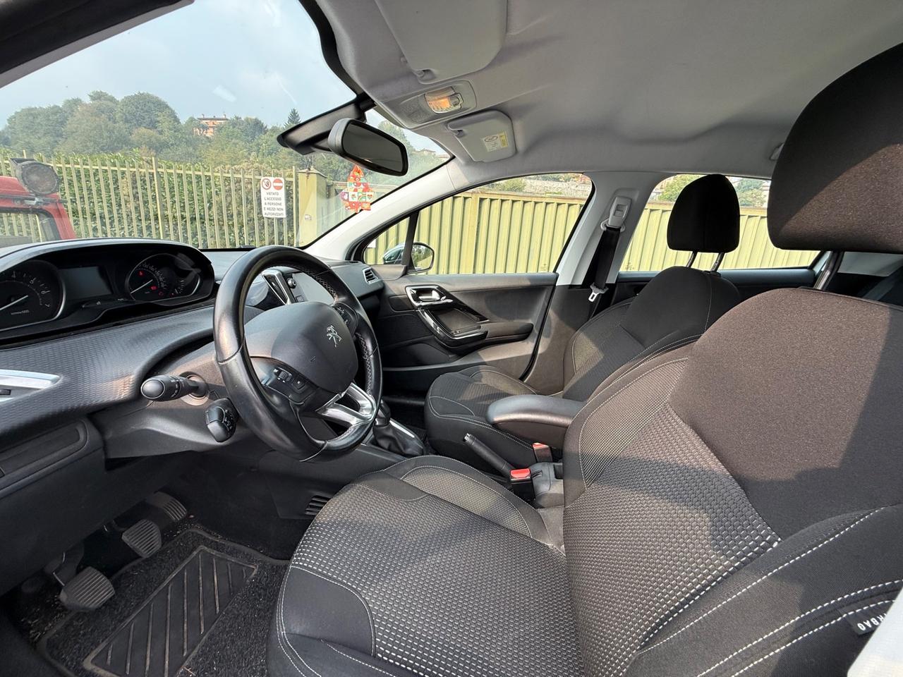 Peugeot 208 PureTech 82 3 porte Allure