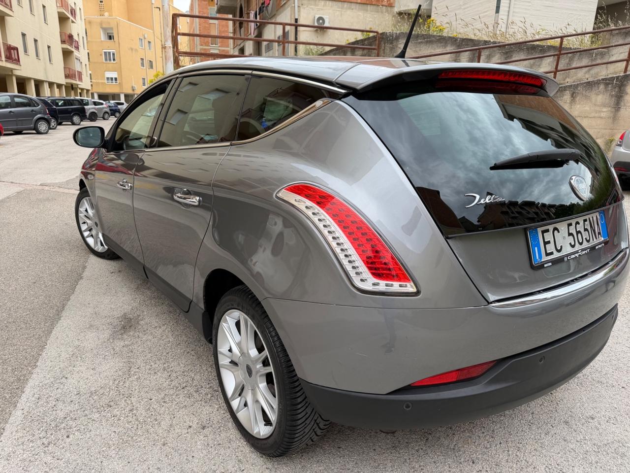 Lancia Delta 1.6 MJT DPF Platino