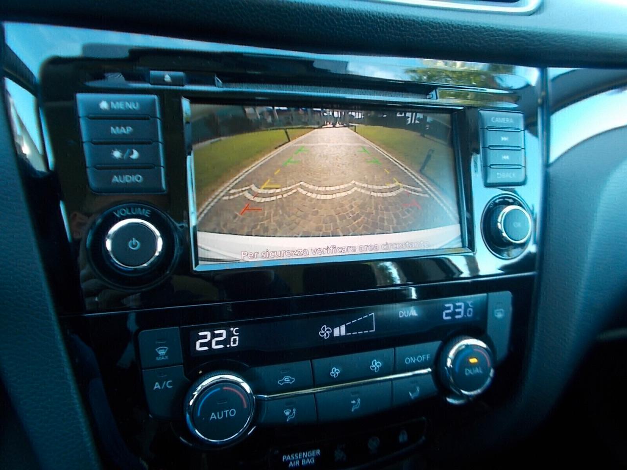 Nissan Qashqai 1.5 dCi *FULL OPT.* da VETRINA