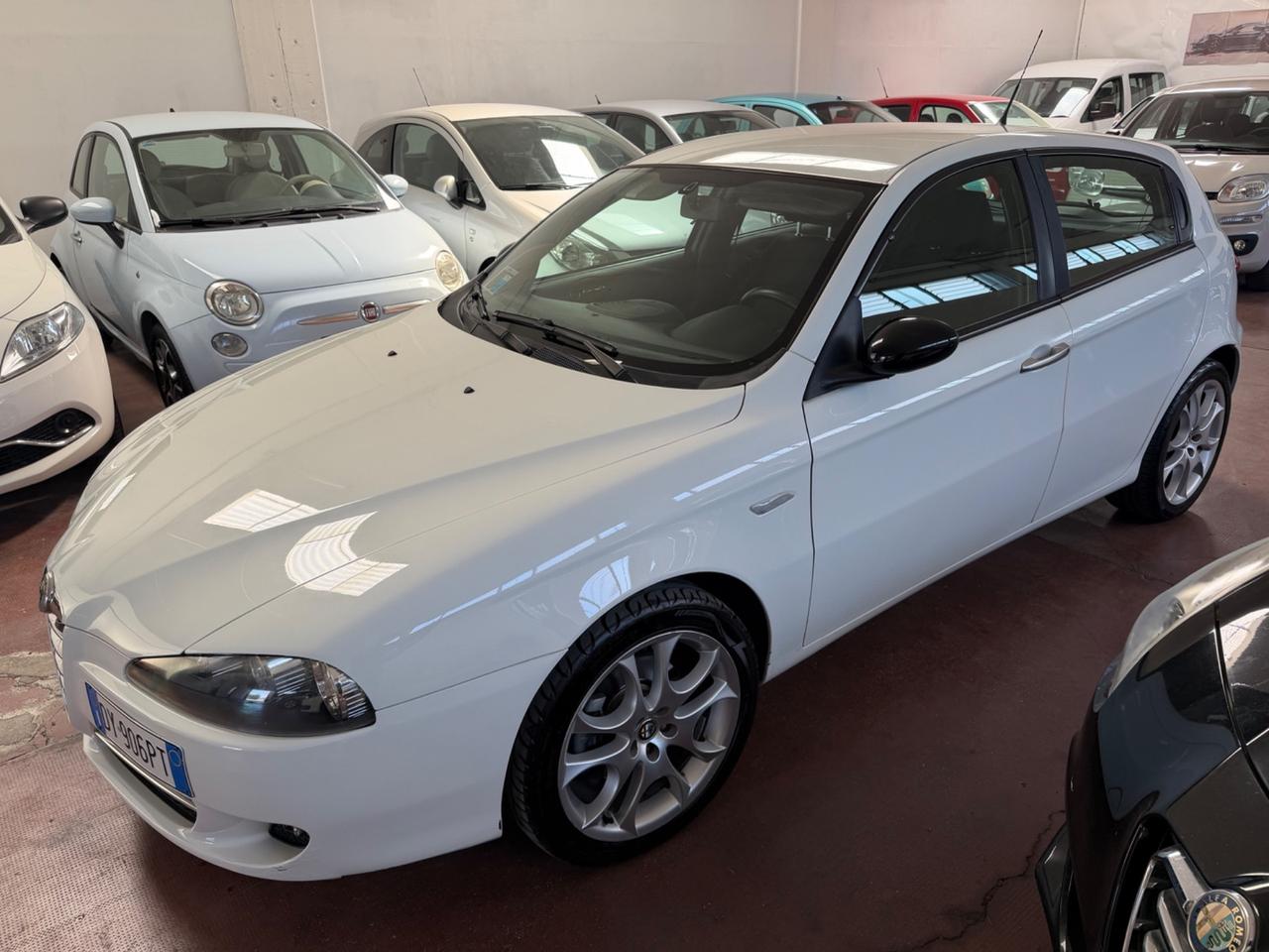 Alfa Romeo 147 1.6 twin spark Black Line GPL