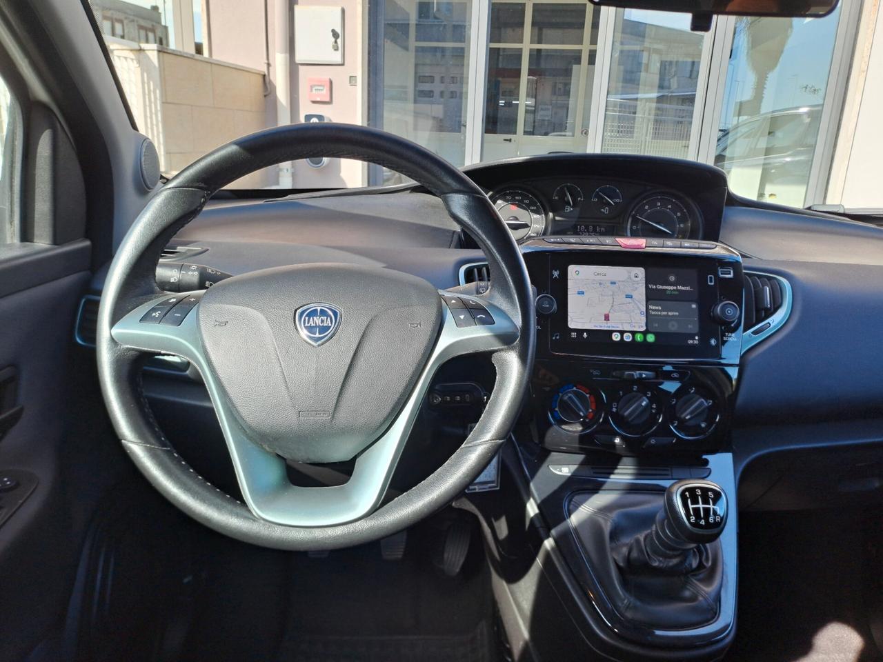 Lancia Ypsilon 1.0 FireFly 5 porte S&S Hybrid Gold