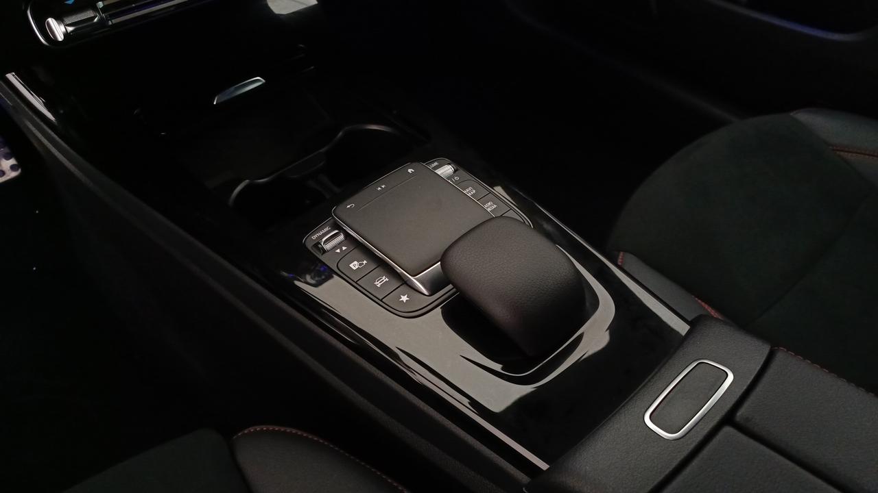 Mercedes-Benz CLA Coupe 250 e phev (eq-power) Premium auto