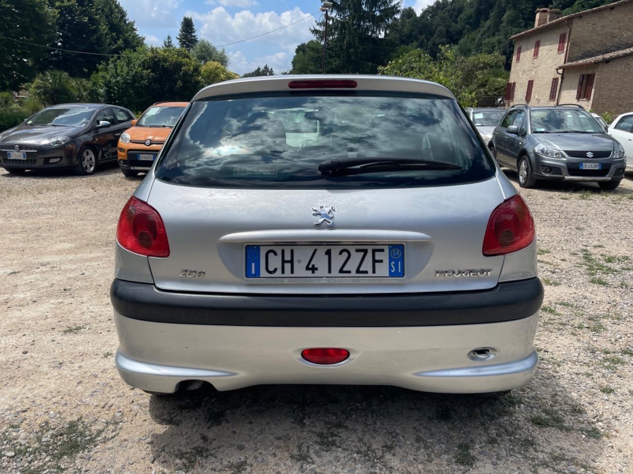 Peugeot 206 1.1 Benzina - Neopatentati