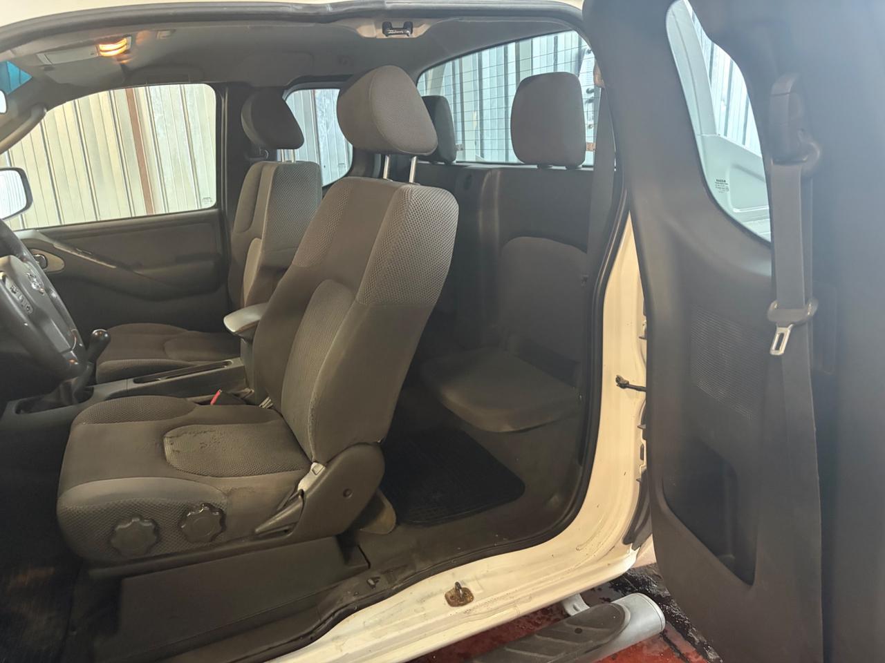 Nissan Navara 2.5 dCi 4 porte Double Cab LE