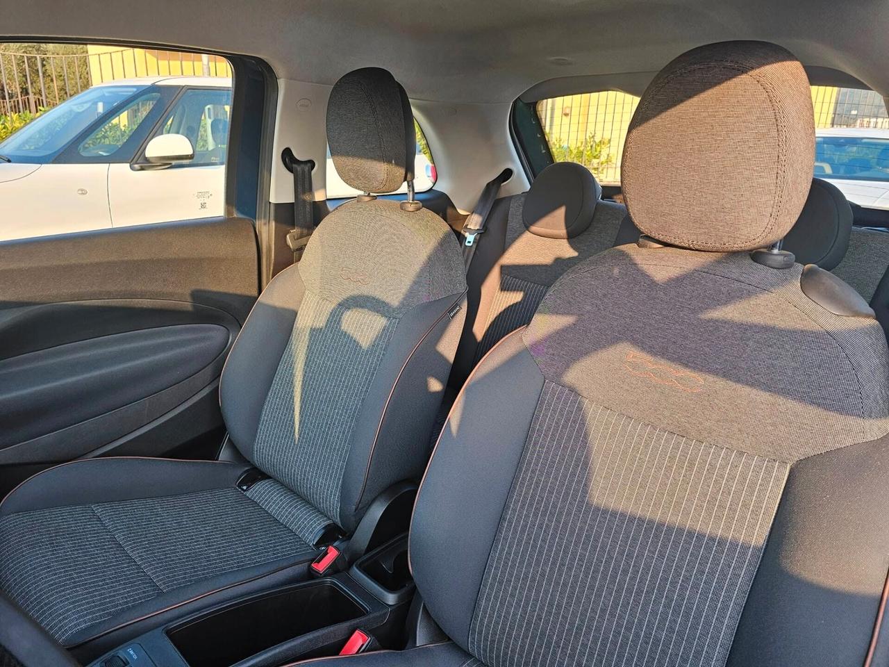 Fiat 500 500e Berlina 42 kWh Icon