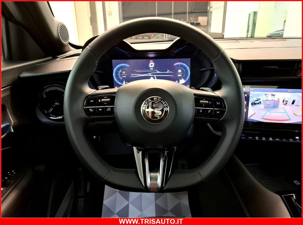 ALFA ROMEO Junior 1.2T Hybrid eDCT6 145cv Speciale NEOPATENTATI IVATA