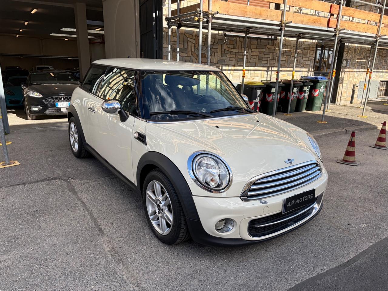 Mini 1.6 16V Cooper D KM 100000