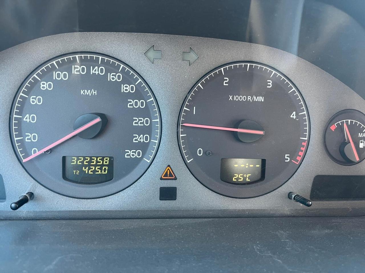 Volvo V70/XC70 XC70 2.4 D5 20V cat aut. AWD Optima