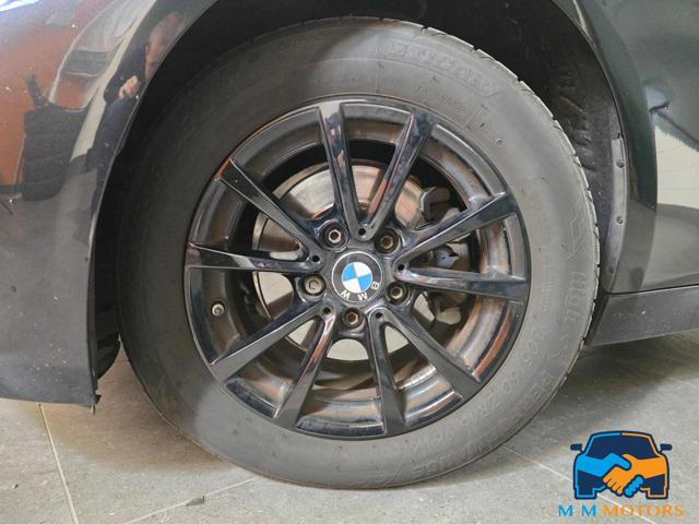 BMW 318 d xDrive Touring Business Advantage