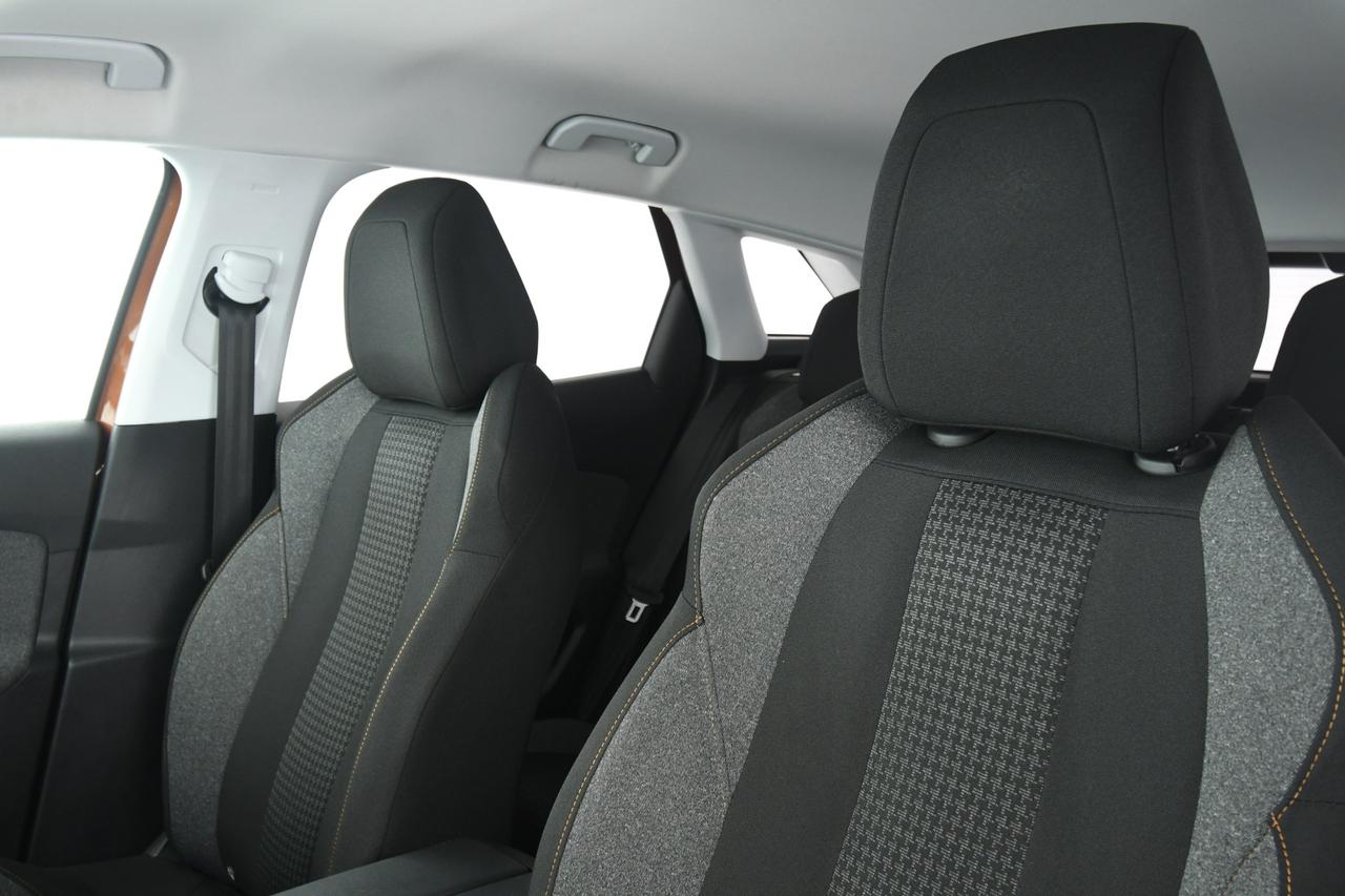 PEUGEOT 3008 1.5 bluehdi Business s&s 130cv eat8 APP CONNECT+NEOPATENTATI