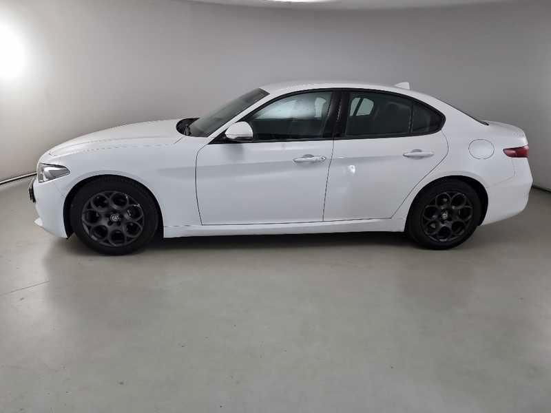 ALFA ROMEO GIULIA 2.2 Turbo AT8 160CV Business 4 PORTE BERLINA