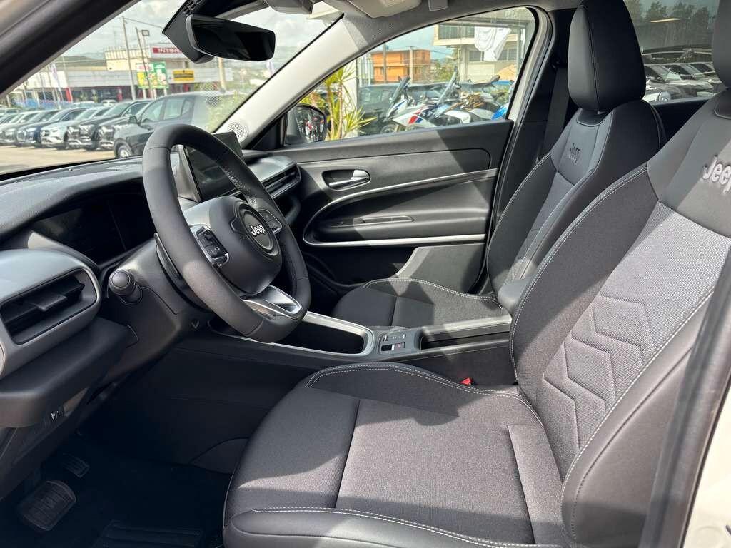 Jeep Avenger 1.2 Turbo 110 CV MHEV Summit automatica a 279 euro al mese