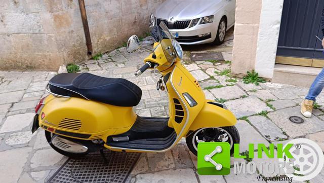 PIAGGIO Vespa GTS 300 Super Sport
