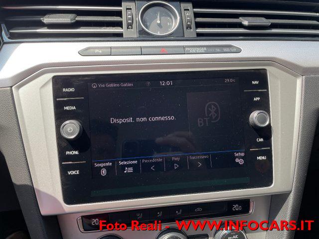 VOLKSWAGEN Passat Variant 2.0 TDI Business BlueMotion Tech. PROMO !!
