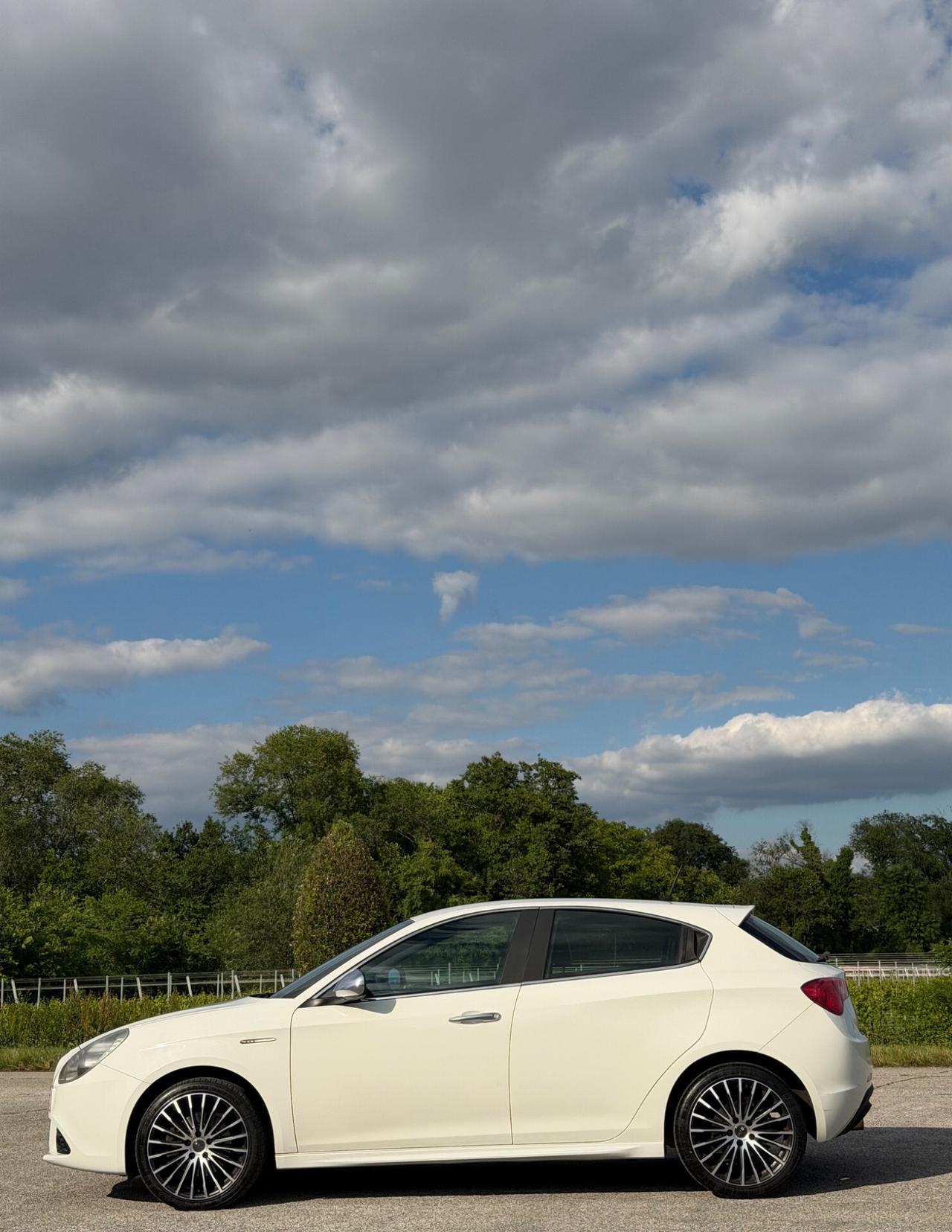 Alfa Romeo Giulietta 1.4 Turbo MultiAir TCT Distinctive