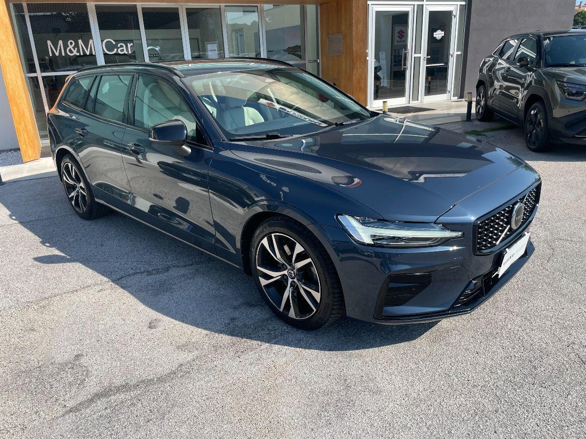 VOLVO - V60 - B4aut. Plus Dark
