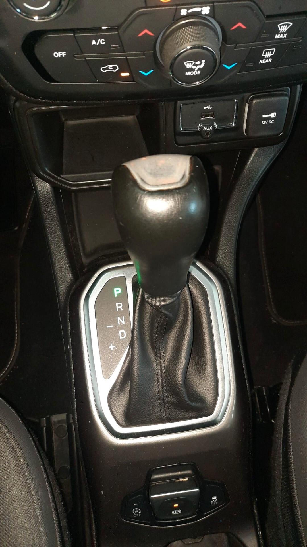 Jeep Renegade 1.6 Mjt DDCT 120 CV Longitude