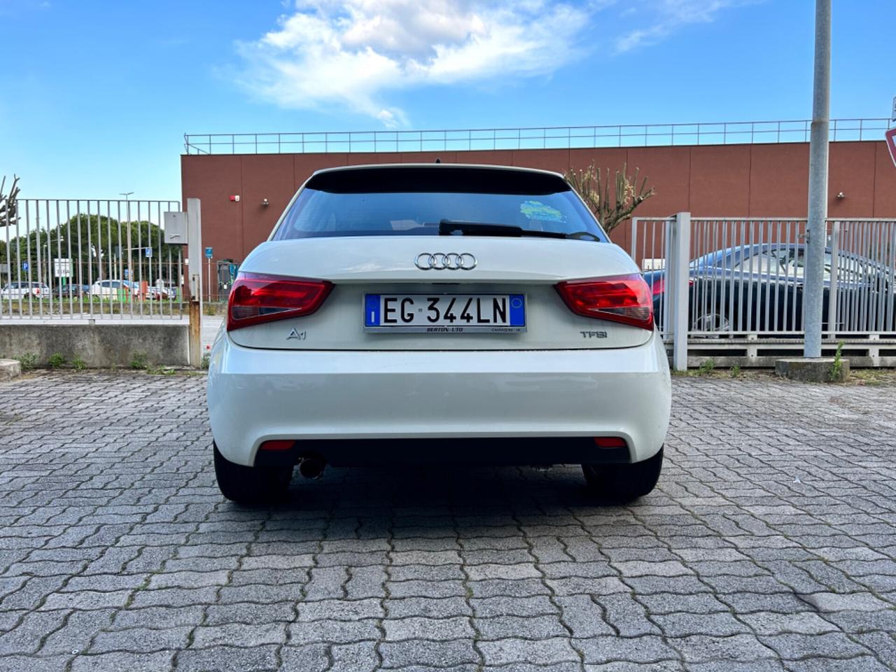 Audi A1 1.2 42990km neopatentati TFSI Attraction