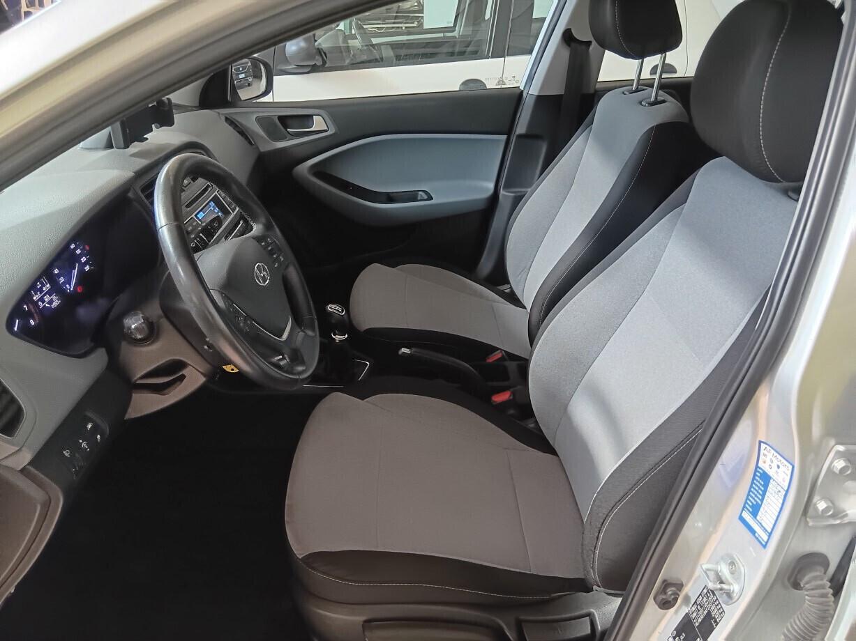 Hyundai i20 Style 1.2 (84 cv)