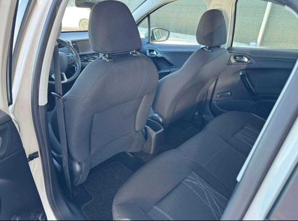 Peugeot 208 1.4 HDi 68 CV 5 porte Active