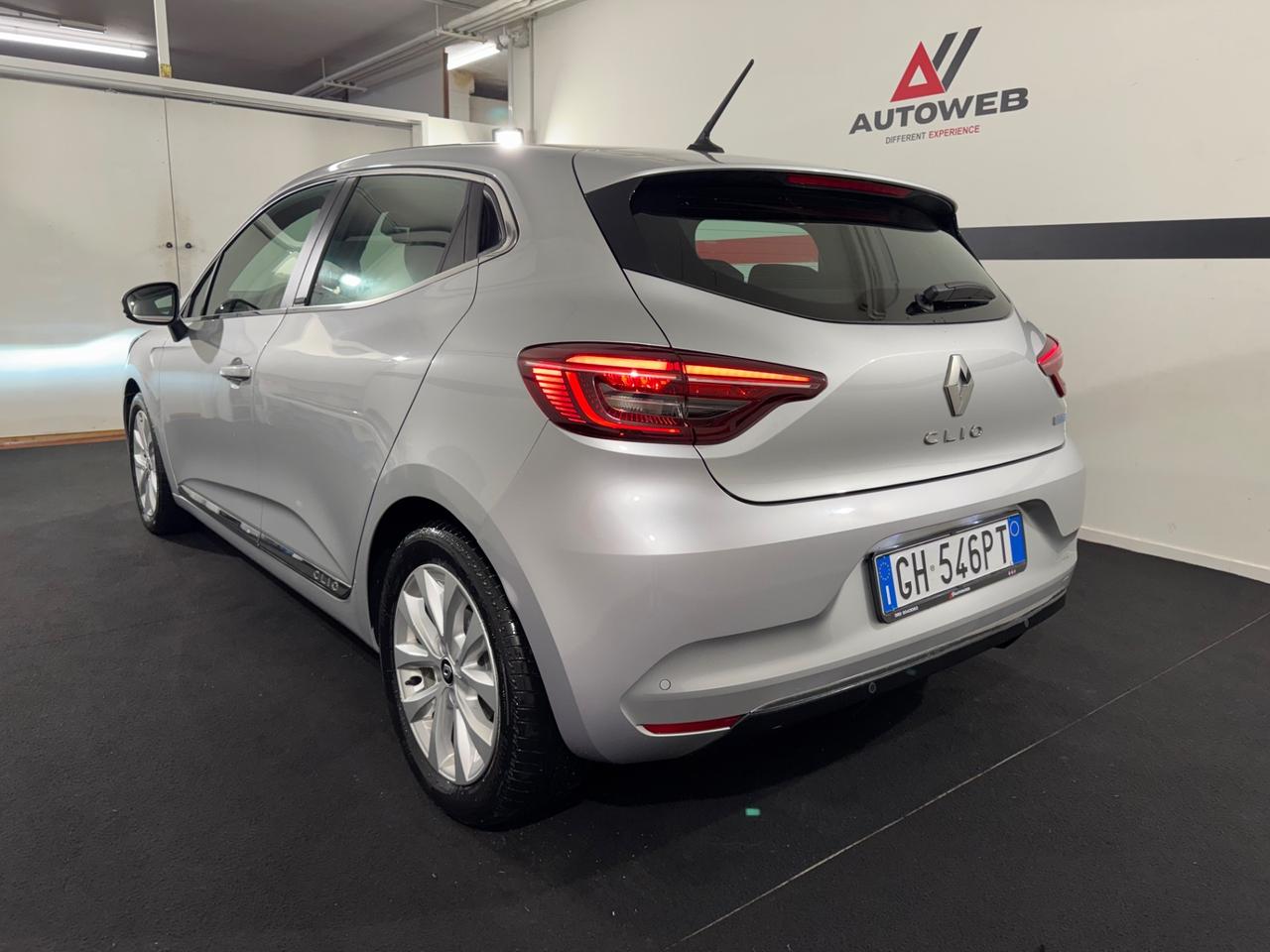 Renault Clio Full Hybrid E-Tech 140 CV 5 porte Intens