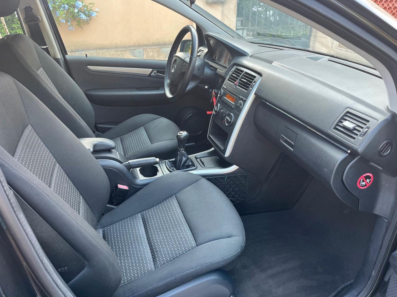 Mercedes Benz B 200 CDI Executive