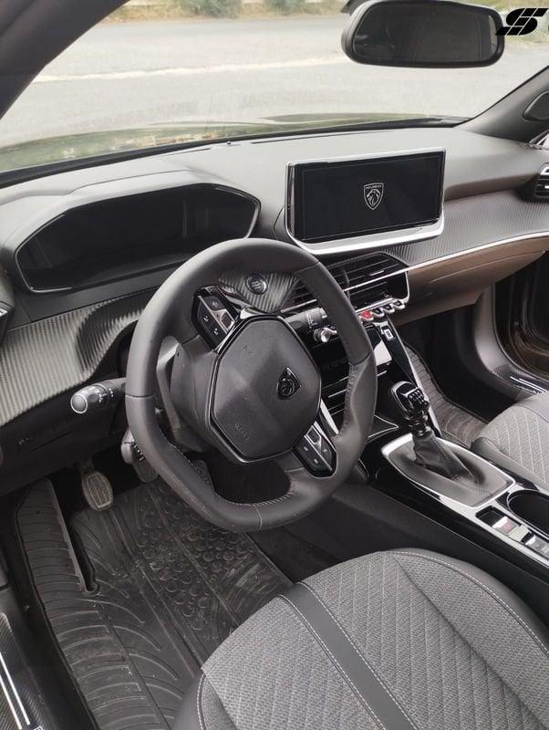 Peugeot 2008 2008 PureTech 100 S&S Allure
