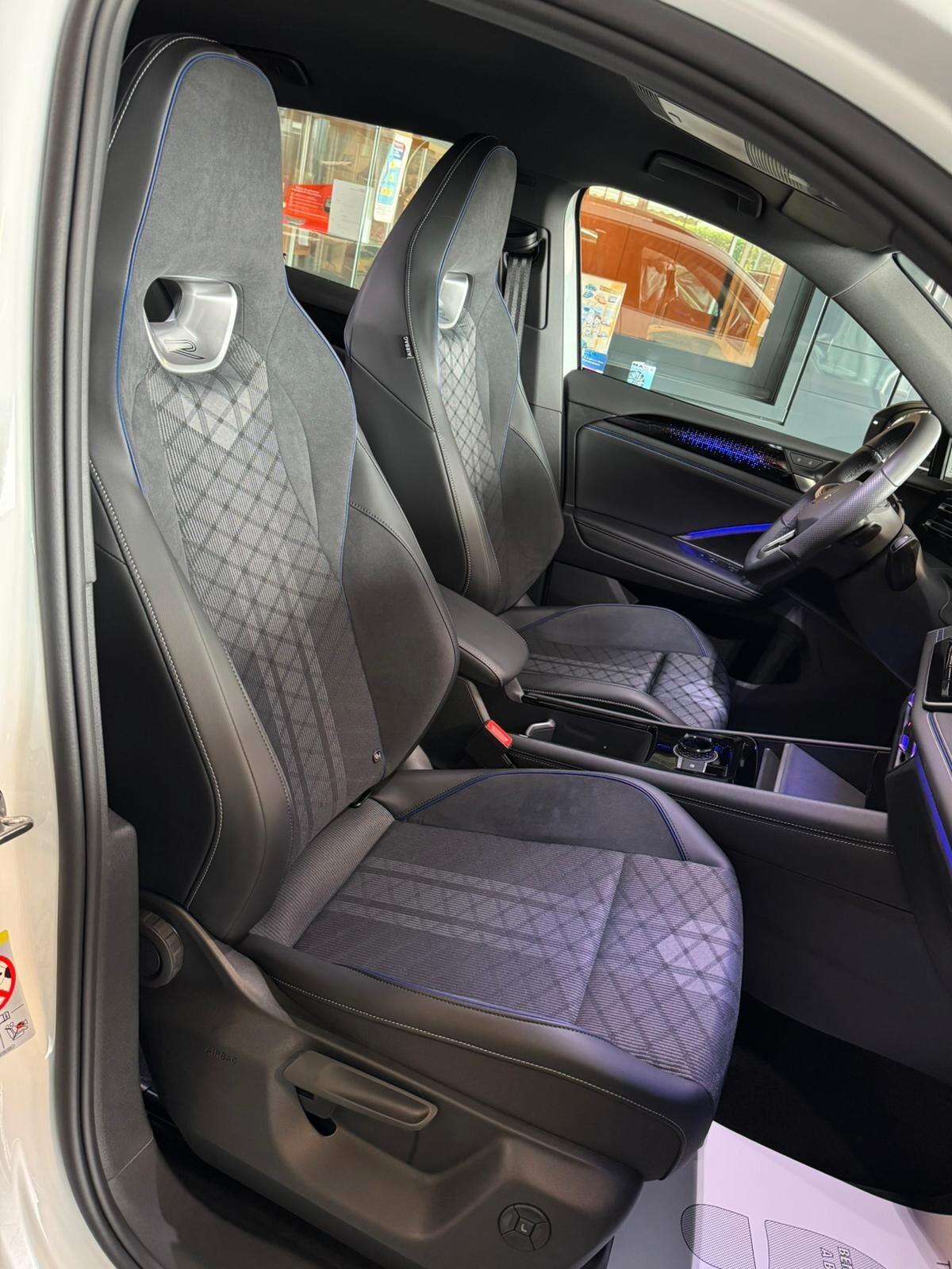 Volkswagen Tiguan 1.5 eTSI 150 CV ACT DSG R-Line