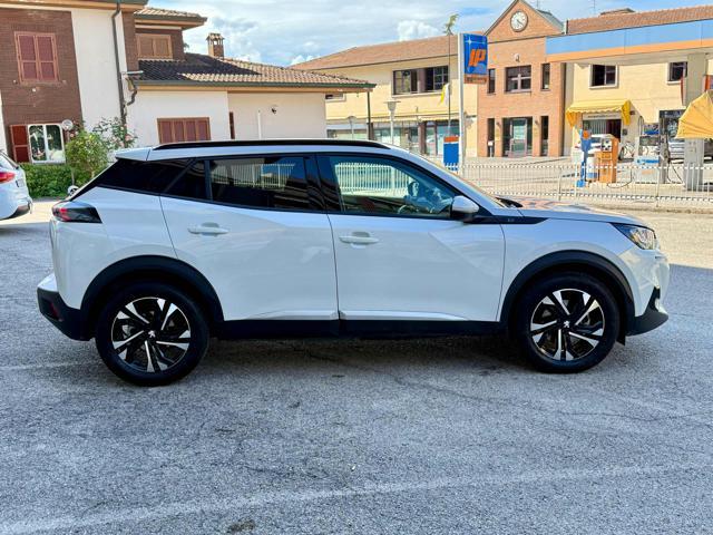 PEUGEOT 2008 motore elettrico 136 CV Allure Pack