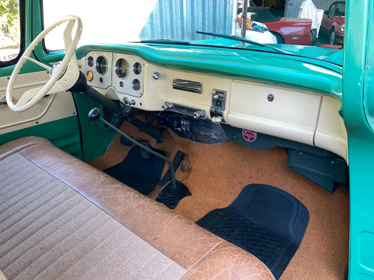 GMC 100 PICK UP