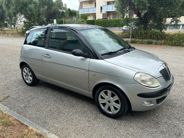 Lancia Ypsilon 1200 benz 2006 neopatentati