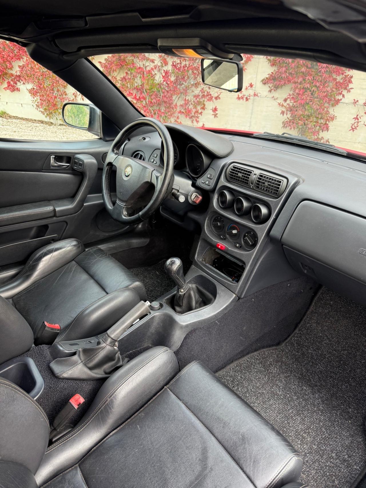 Alfa Romeo GTV Spider 2.0i 16V Twin Spark cat