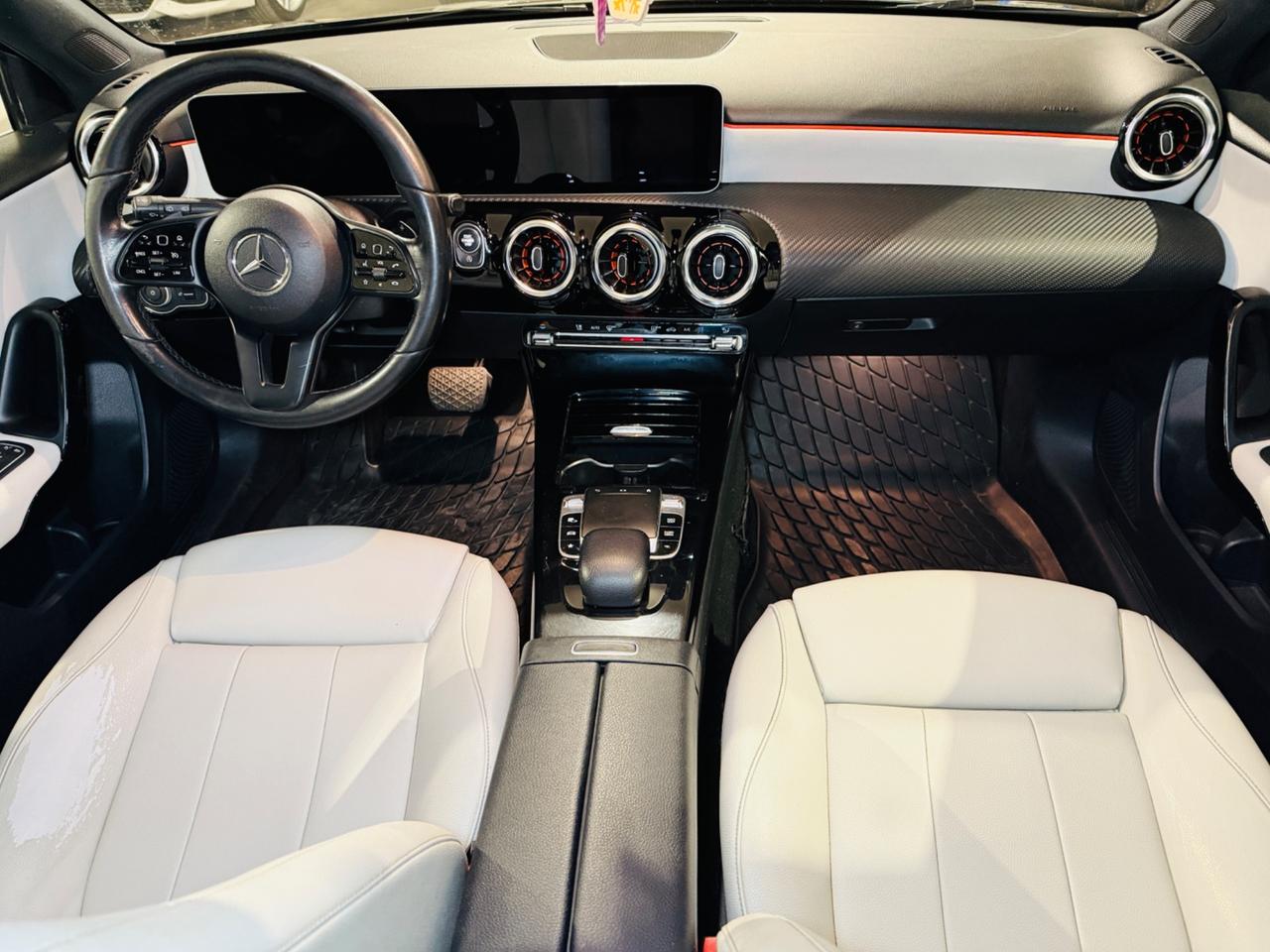 Mercedes-benz A 180 AUTOMATIC Special Edition*