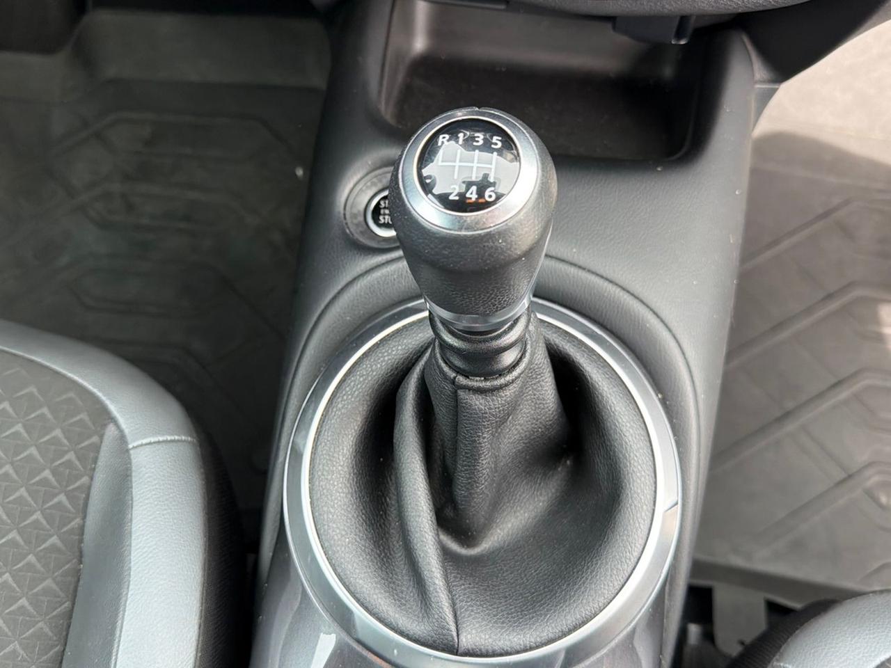 Nissan Juke 1.0 dig-t n-connecta 114cv