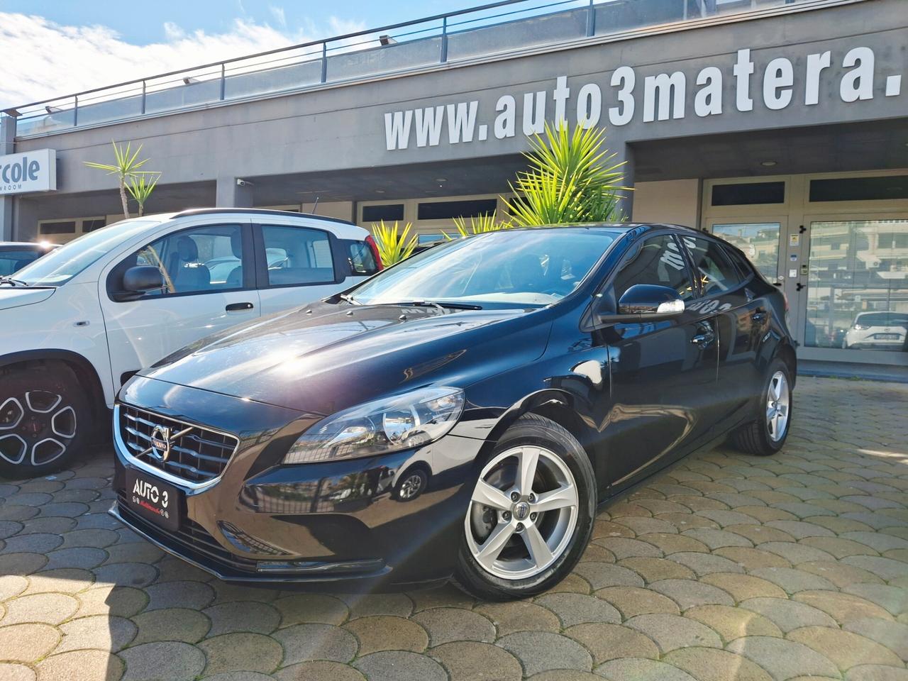 Volvo V40 D2 1.6 Summum" Perfetta!