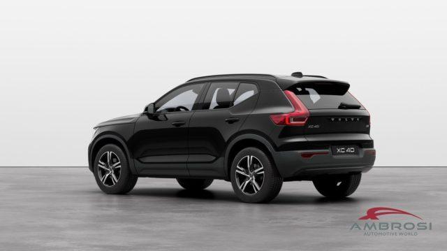 VOLVO XC40 B3 Mild hybrid Benzina Plus Dark