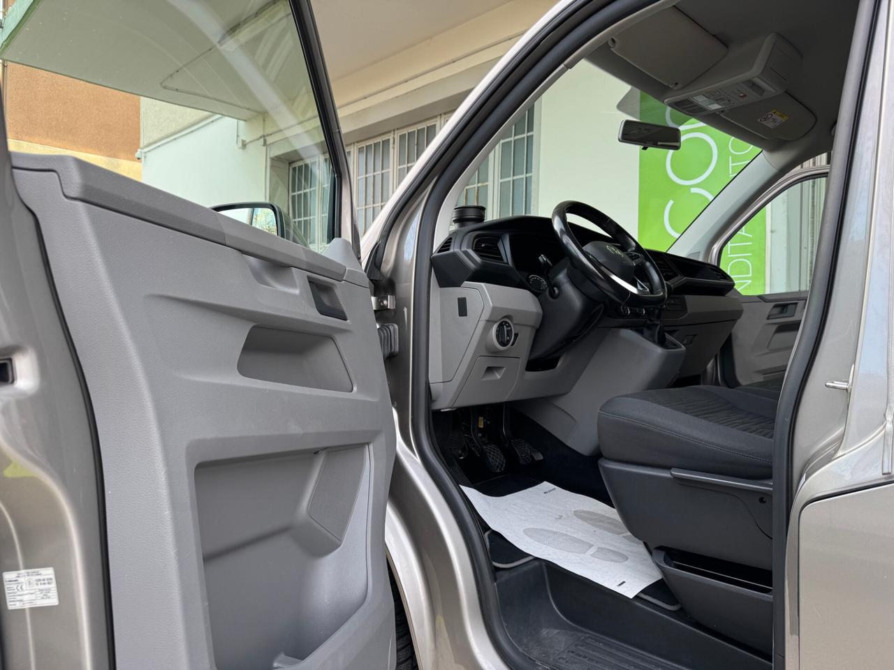 Volkswagen Caravelle 2.0TDI CRUIS GARANZIA 24 MESI