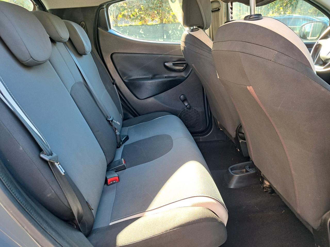 Lancia Ypsilon 1.2 69 CV 5p GPL Ecochic Gold /GPL VALIDO FINO 2035