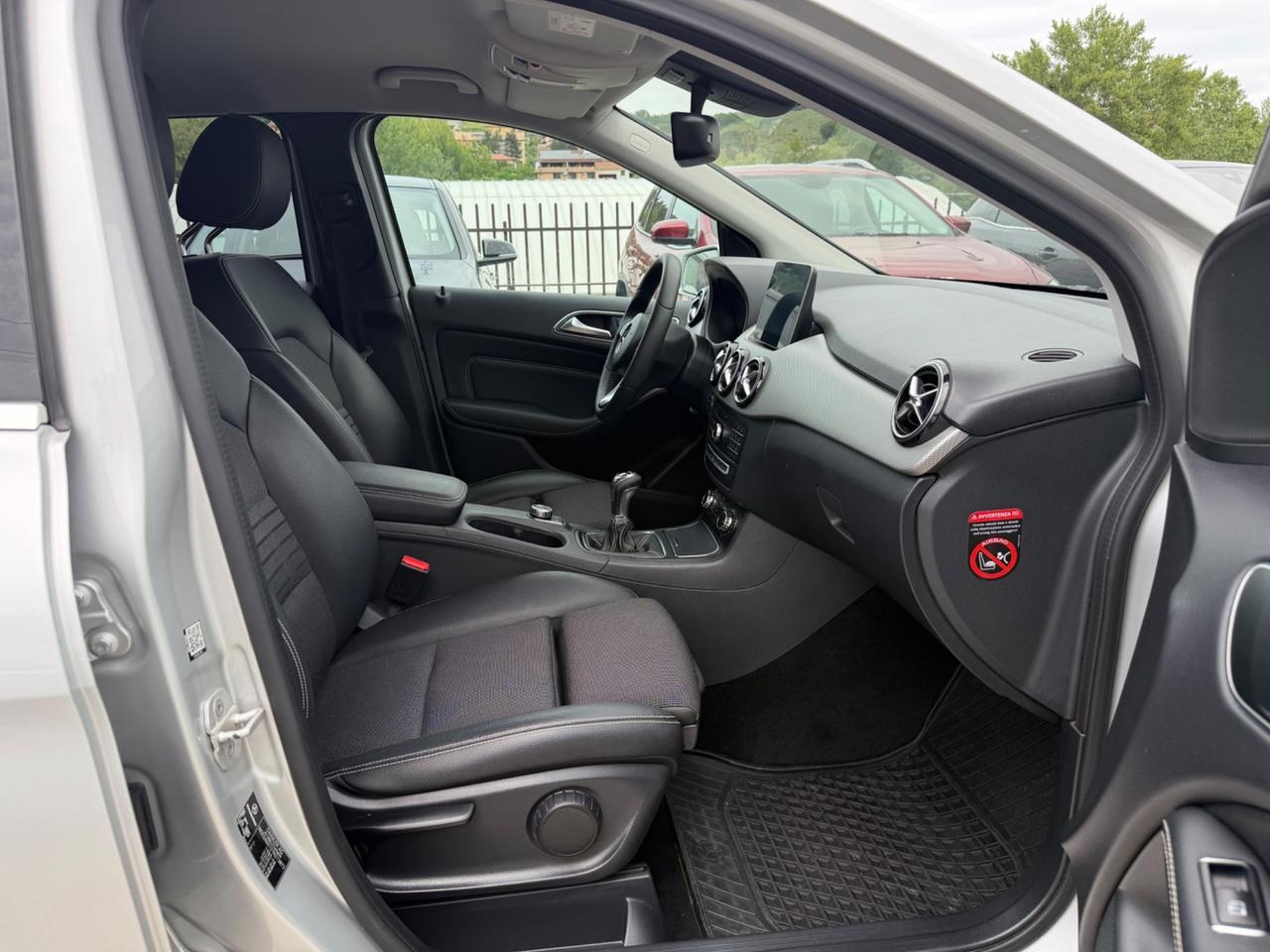 Mercedes-benz B 180 d Premium