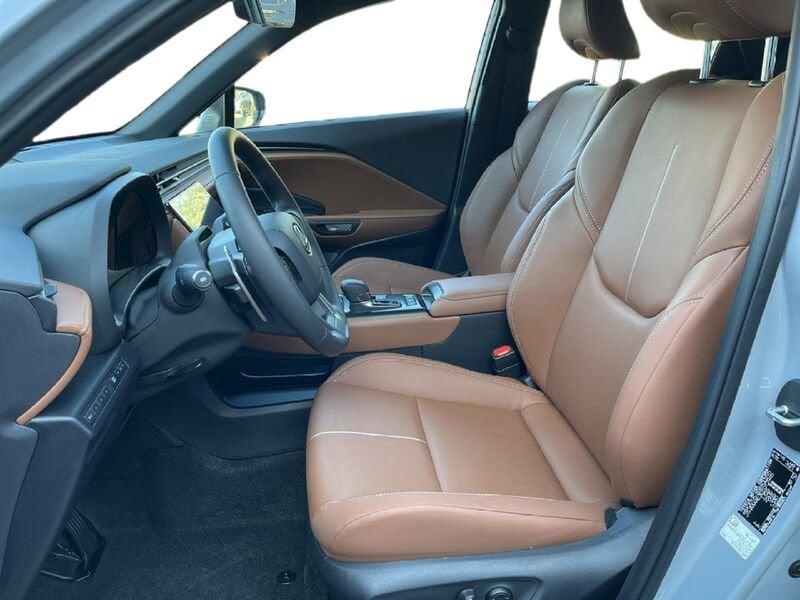 Lexus LBX 1.5 hybrid Elegant 2wd