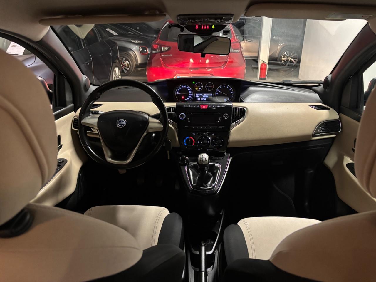 Lancia Ypsilon 1.2 BENZINA OK NEOPATENTATI