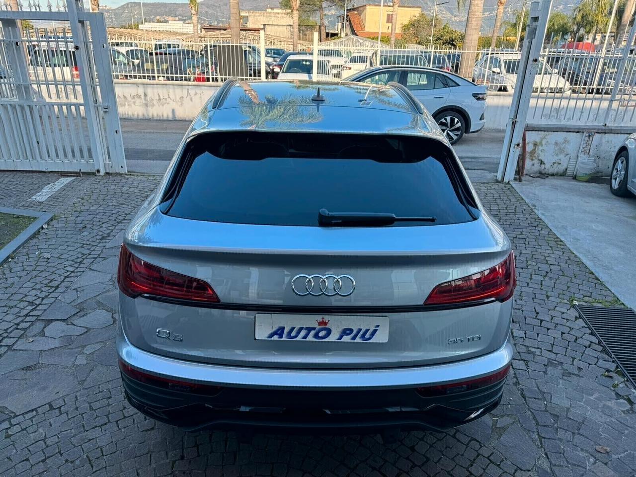 Audi Q5 30 TDI S tronic Business Sport