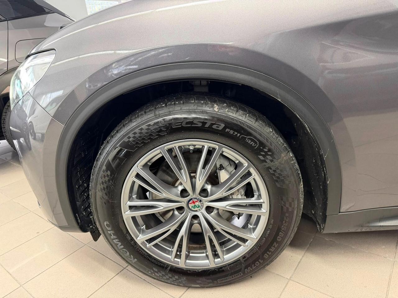 Alfa Romeo Stelvio 2.2 Turbodiesel 160 CV AT8 RWD Business