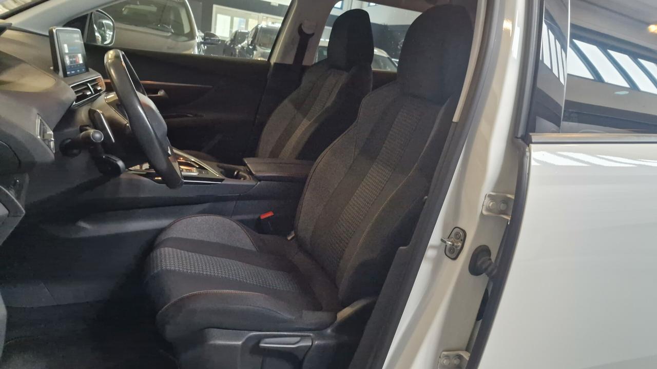 Peugeot 5008 BlueHDi 130 S&S Allure