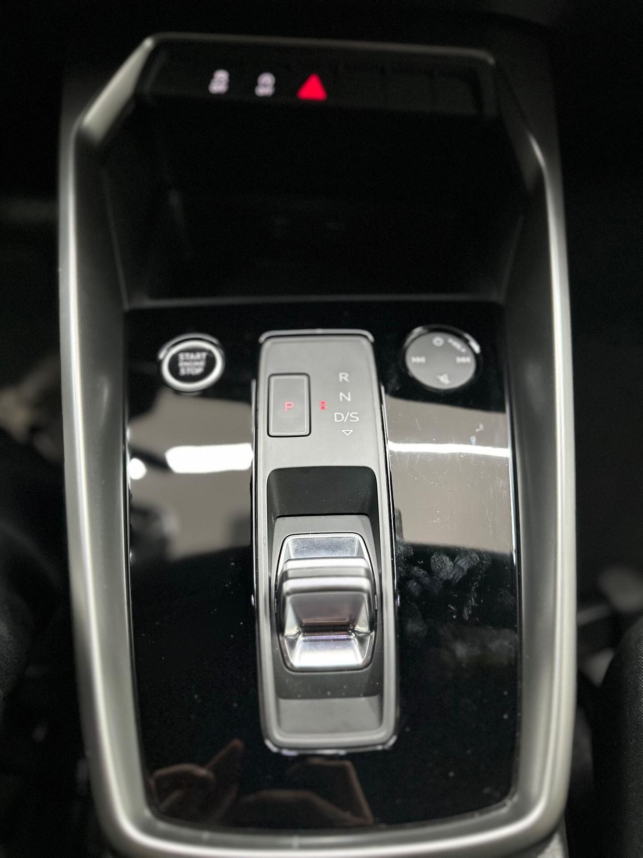 Audi A3 S TRONIC SPB 30