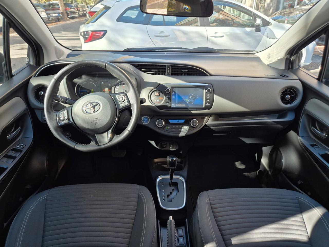 Toyota Yaris 1.5 Hybrid 5 porte Business