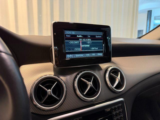 MERCEDES-BENZ GLA 200 CDI Automatic 4Matic Executive LED Navi Bluetooth