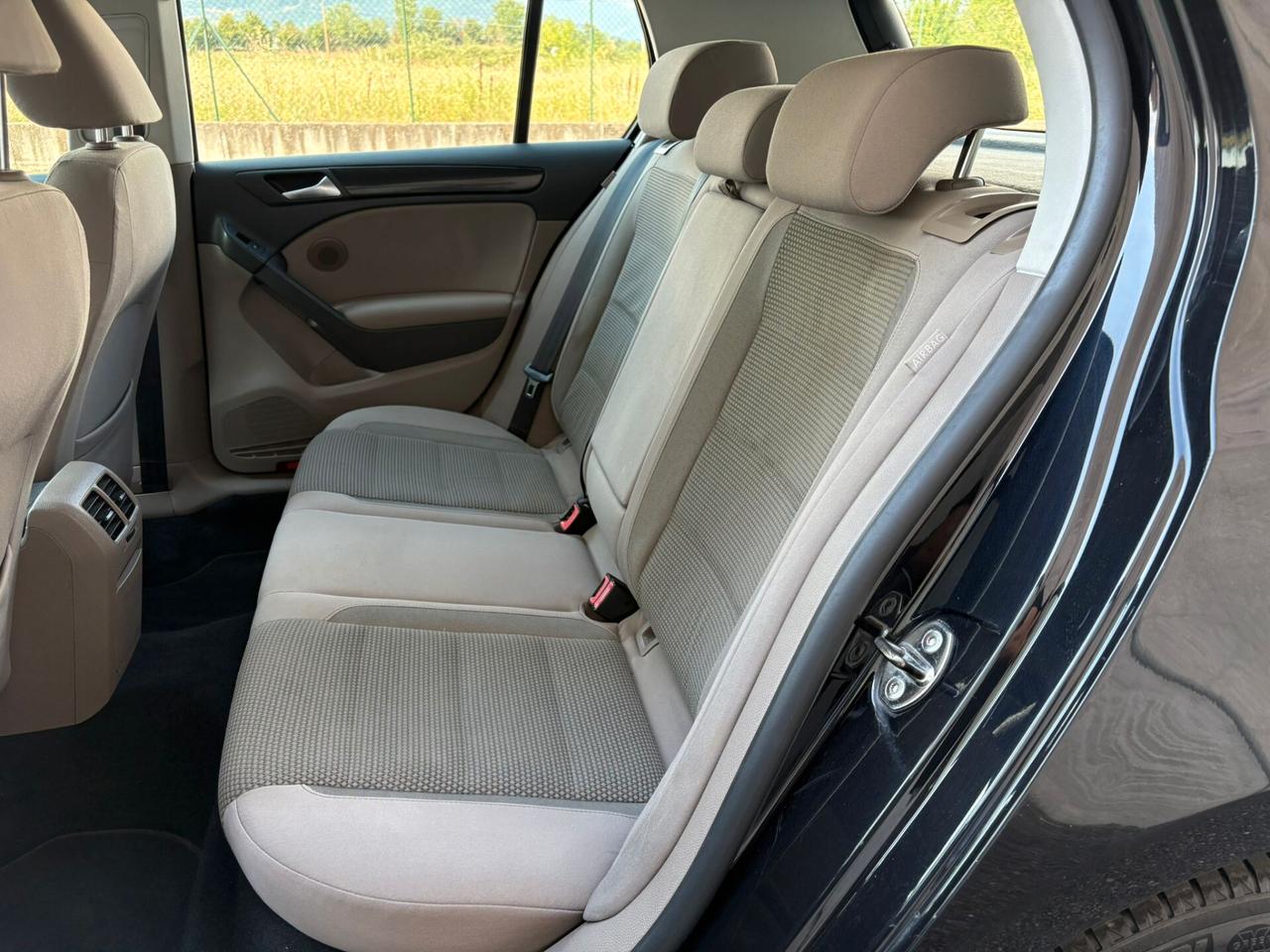 Volkswagen Golf 1.6 TDI 105cv 5p NEOPATENTATI